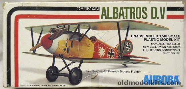 Aurora 1/48 Albatros D-V - Pilot-Lt. Paul Baumer (44 victories) or Jasta 5 'Green Tail' (pilot unknown) - (DV), 752 plastic model kit